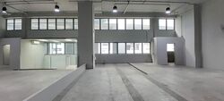Carros Centre (D25), Factory #622567051